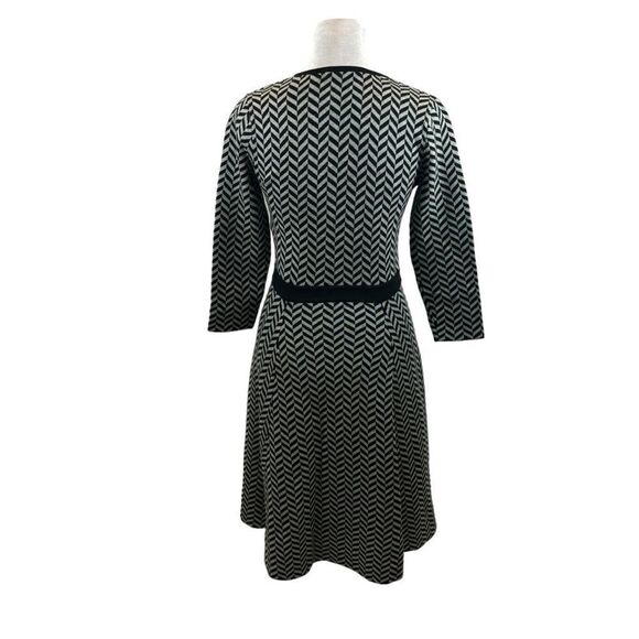 Ladies Boden‎ Lucinda Chevron Knit Dress Black and Grey Size 4 - Picture 5 of 10